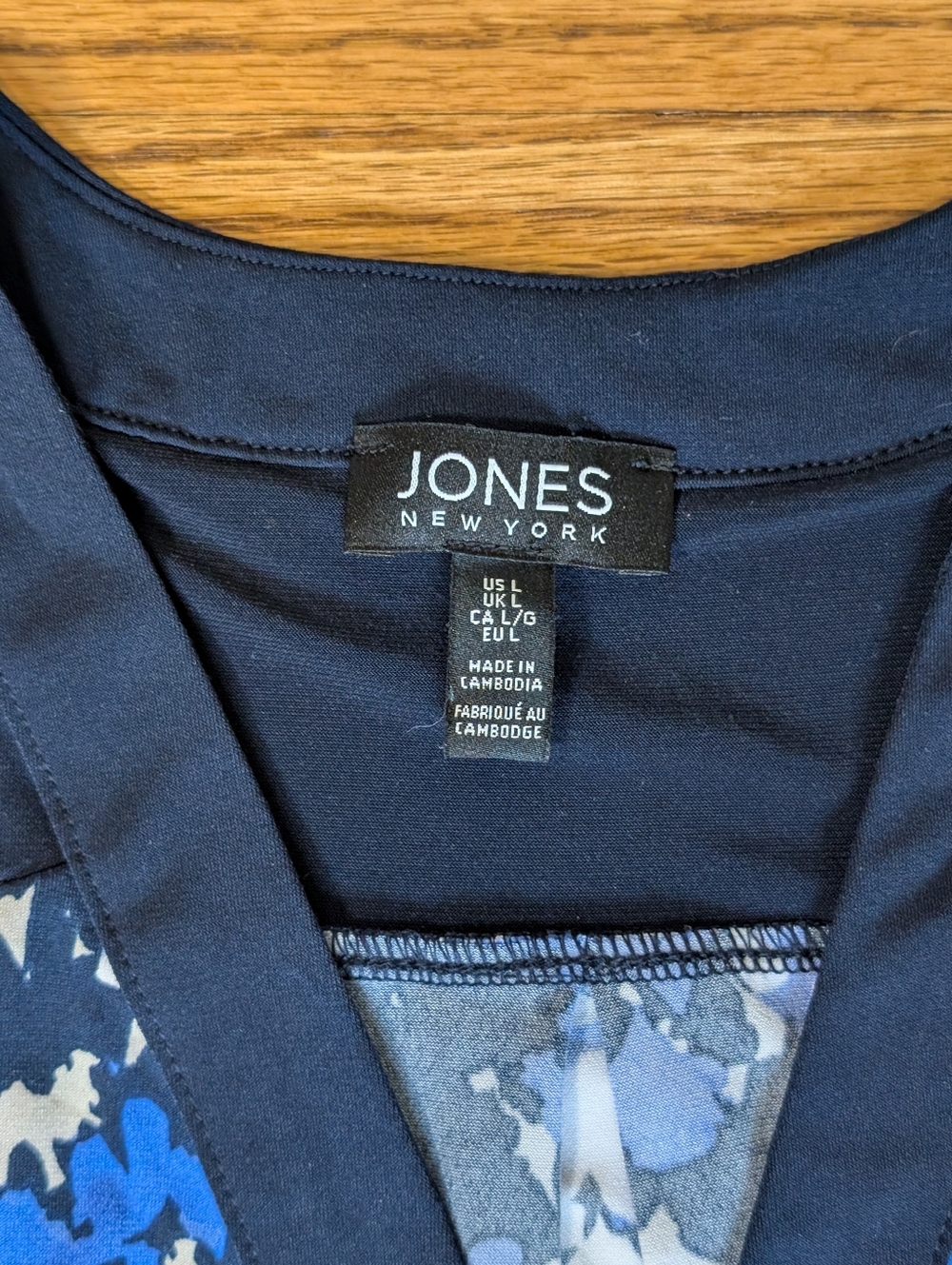 Jones New York Navy Blue Sleeveless Abstract Floral Blouse Button Front Size L - Picture 7 of 8